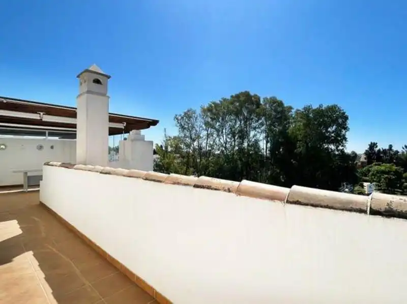 Penthouse mit Terrasse zum Verkauf in Nueva Andalucía, imagen 14