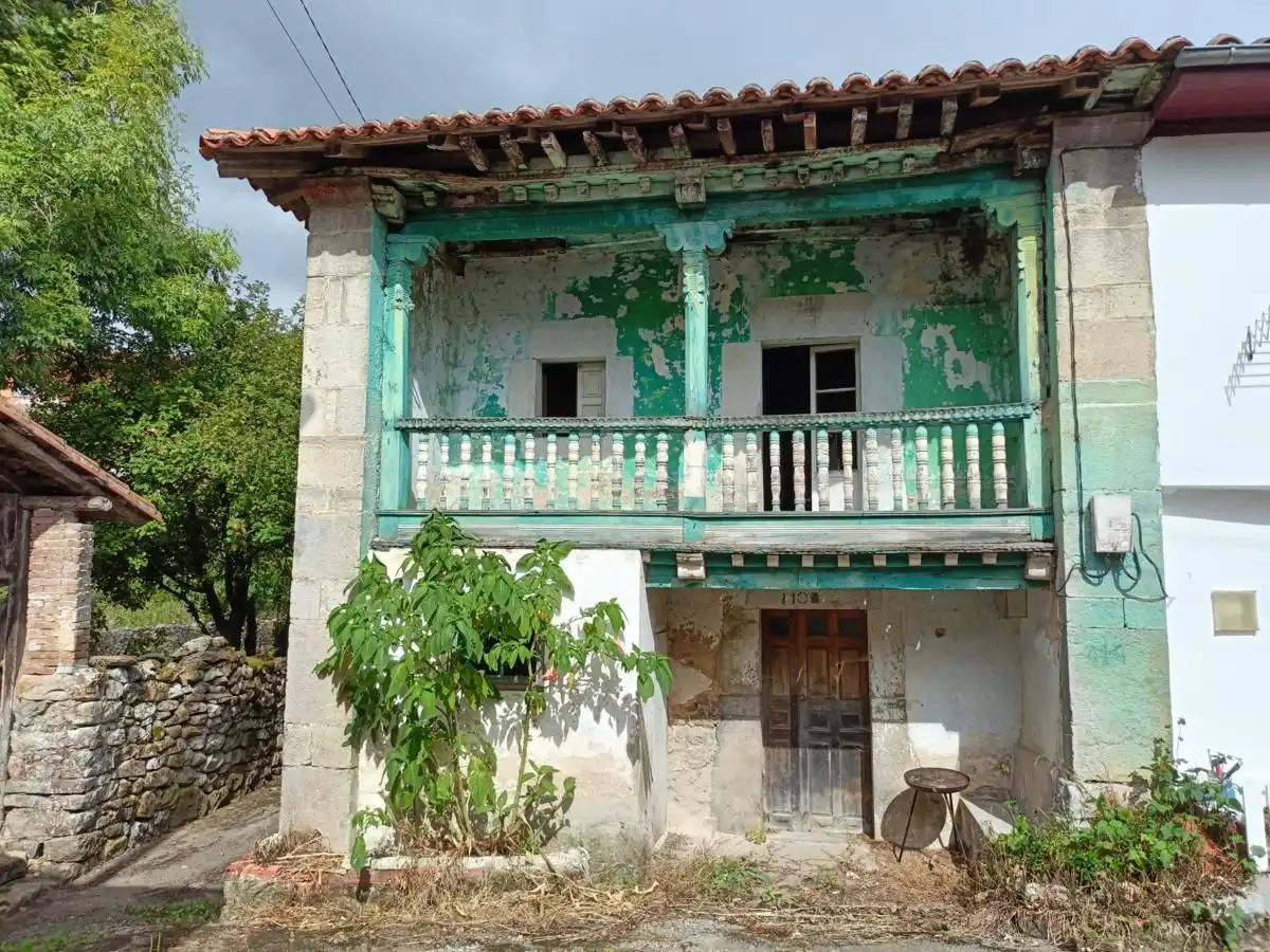 Vista exterior de Casa adosada en venta en Llanes con Jardín privado y Terraza