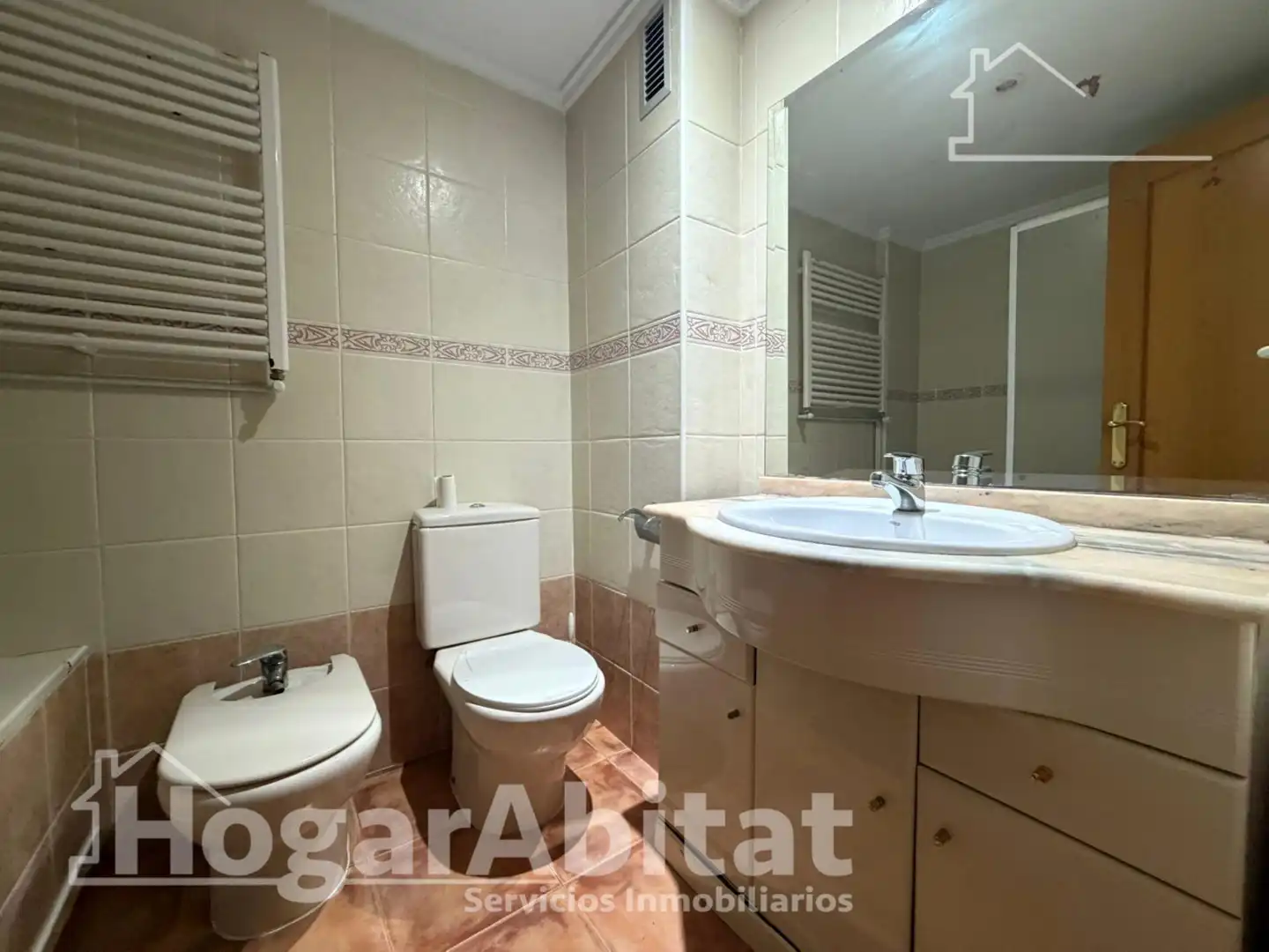 Baño de Piso en venta en Sagunto / Sagunt
