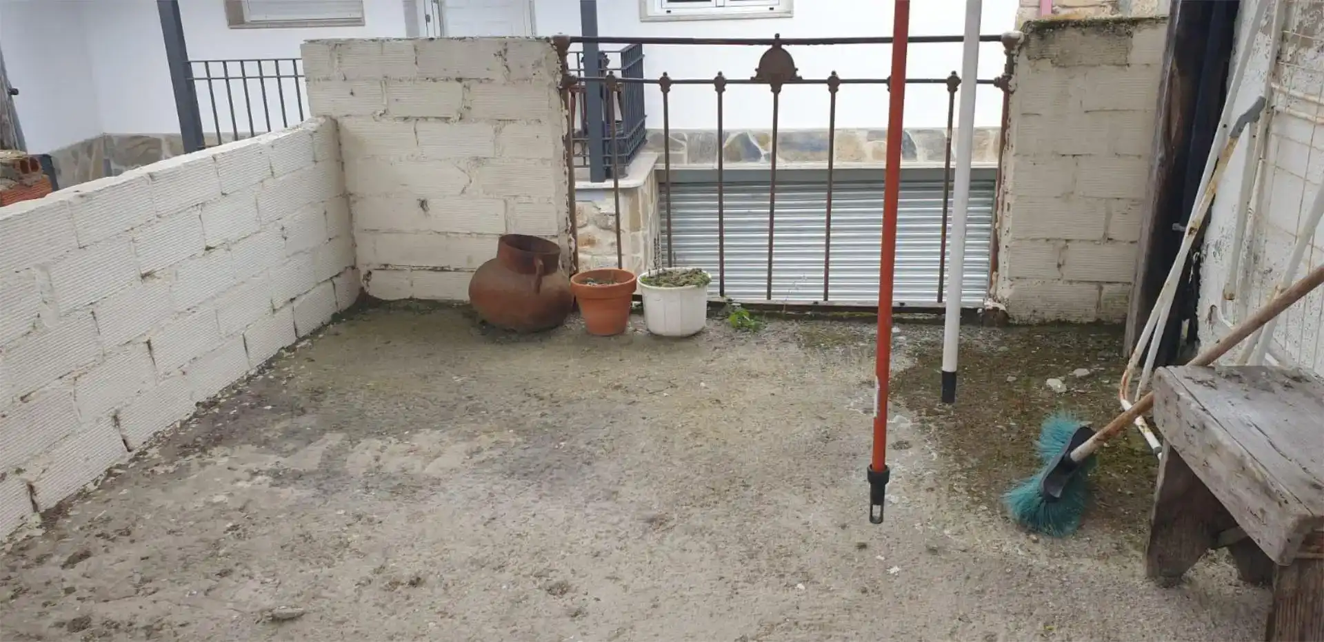 Finca rústica en venda en Ourense Capital  amb Jardí privat, Traster i Moblat