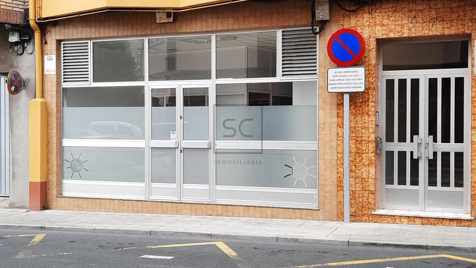 Locale commerciale in affitto a Calle CAMIÑO DO PINO