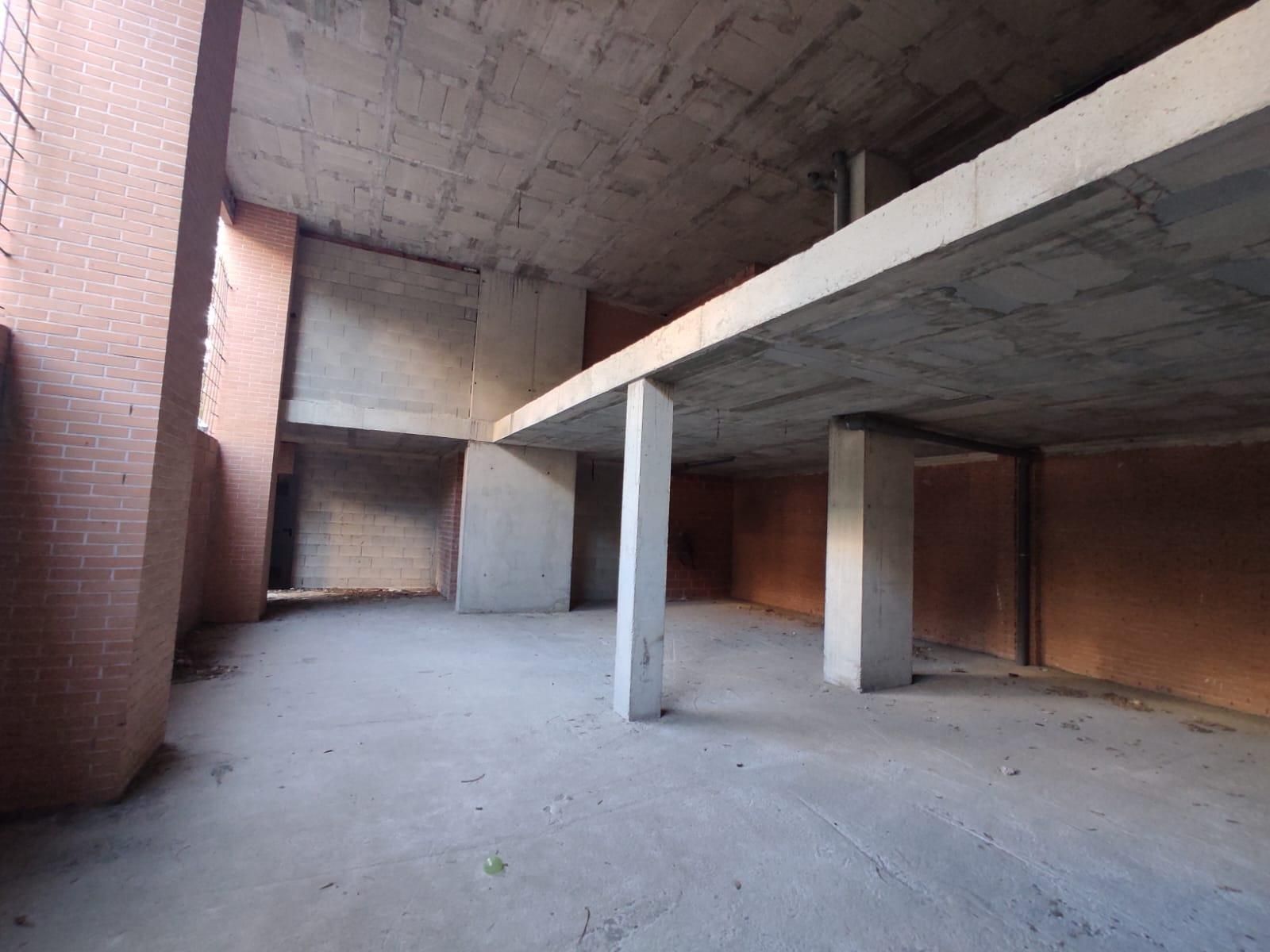 Local de lloguer a Avenida JUAN SANCHIS CANDELA, 22, Garbinet - Parque de las Avenidas