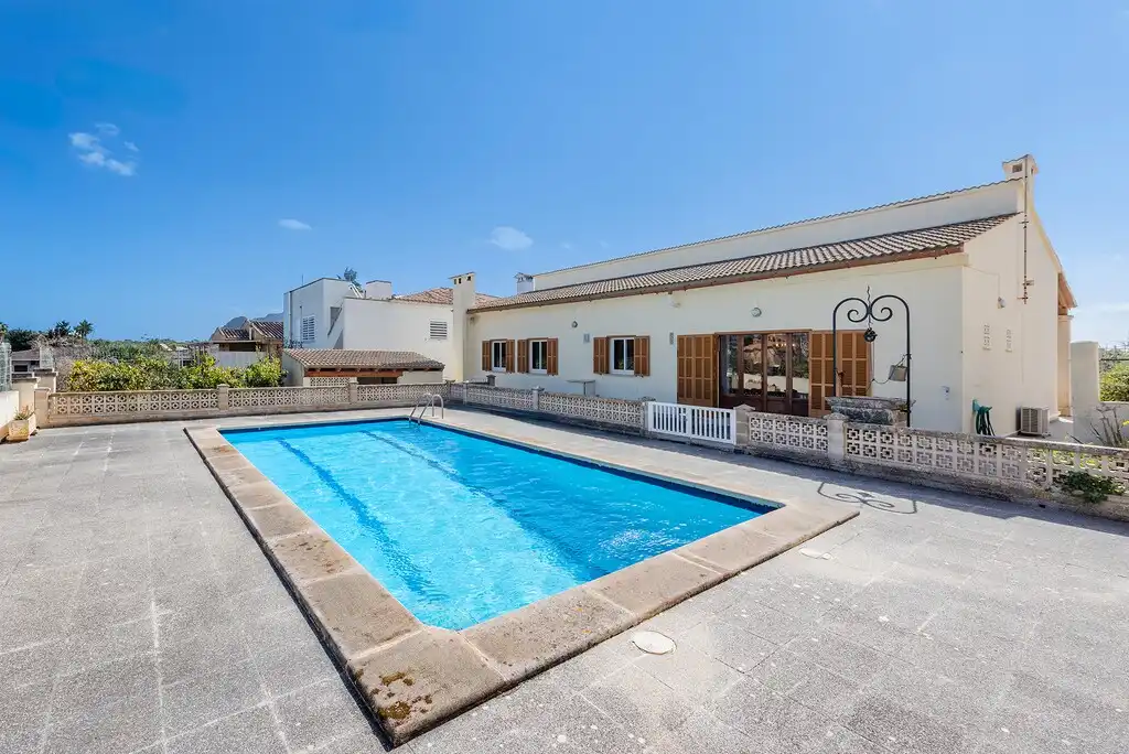 Villa avec piscine à vendre à Ciutat d'Alcúdia