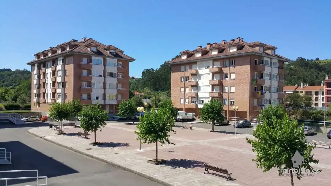 Außenansicht von Wohnung zum Verkauf in Ribadesella mit Heizung und Balkon