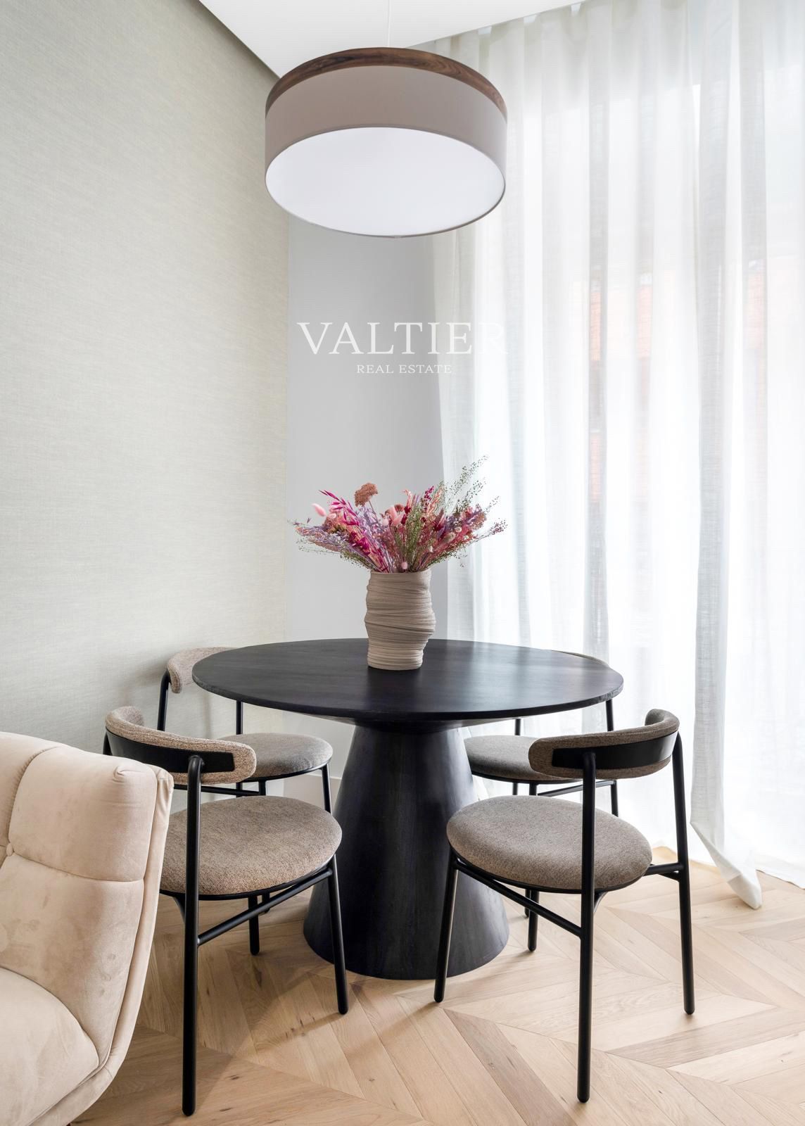 Flat for sale in santa engracia, Trafalgar