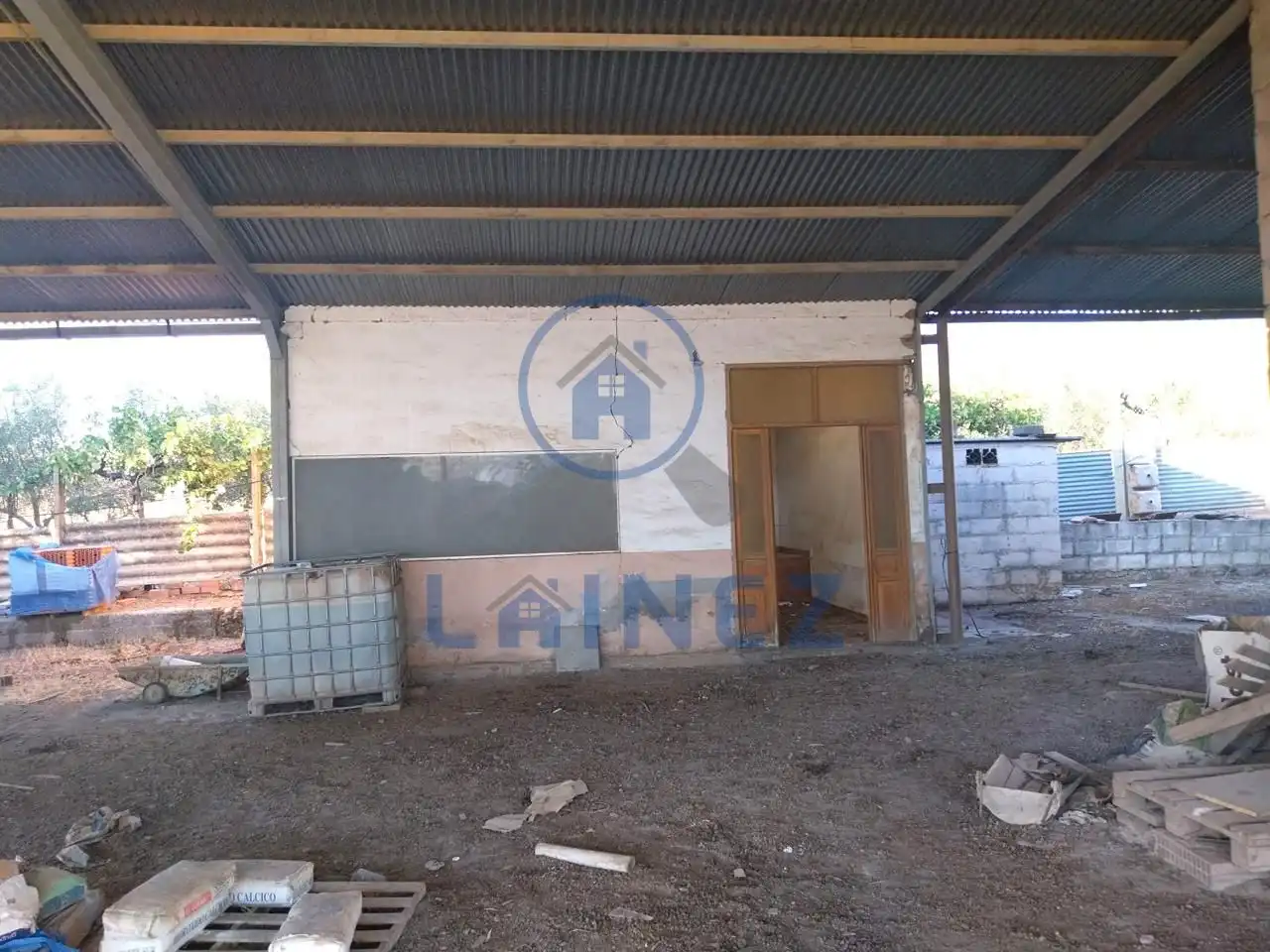 Vista exterior de Nave industrial en venta en Peñarroya-Pueblonuevo