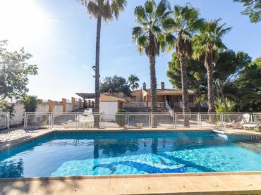 Chalet en venta en Calle de Circunvalación 23
