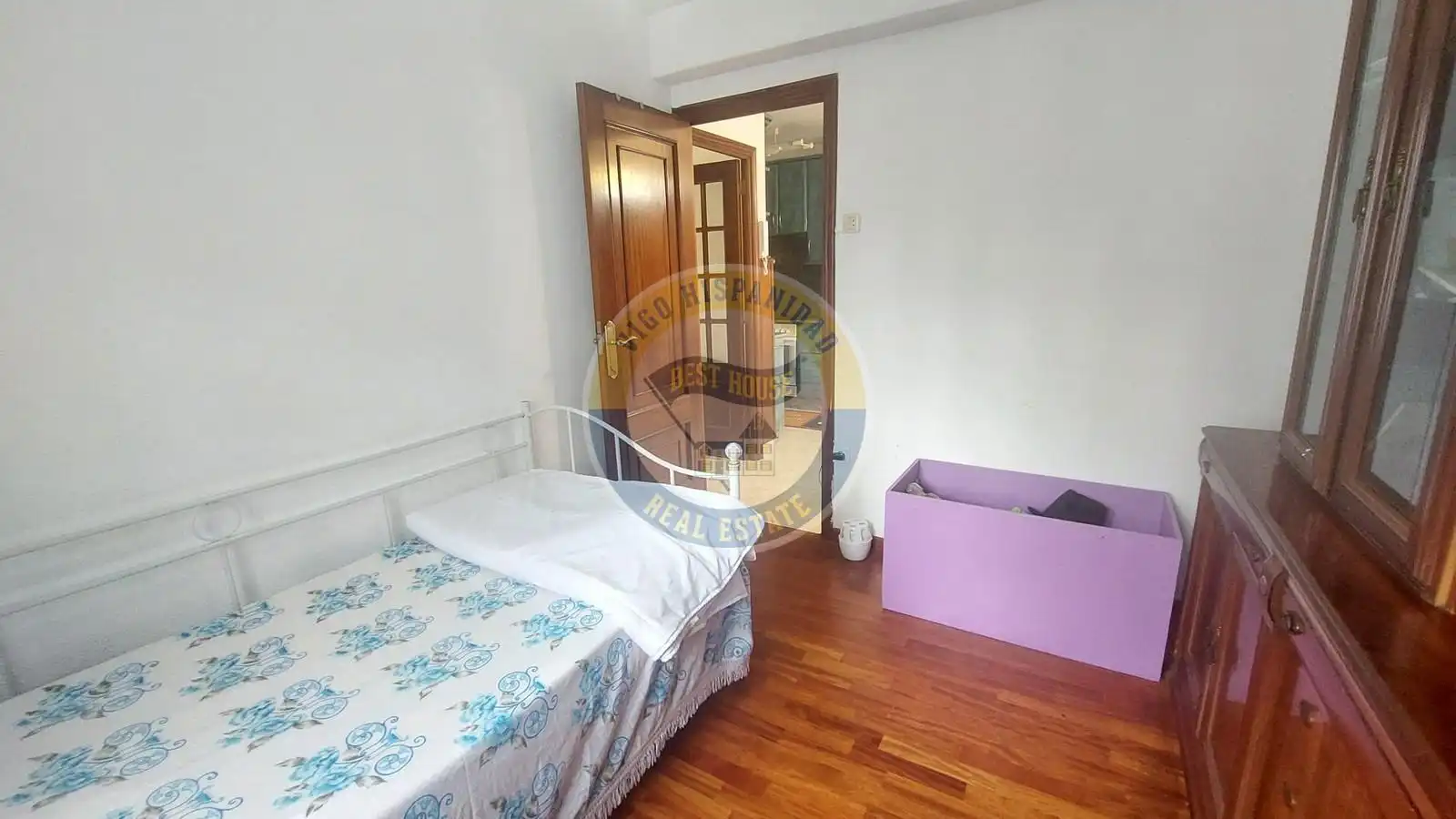 Flat for sale in Vigo   with Heating, Storage room and Furnished