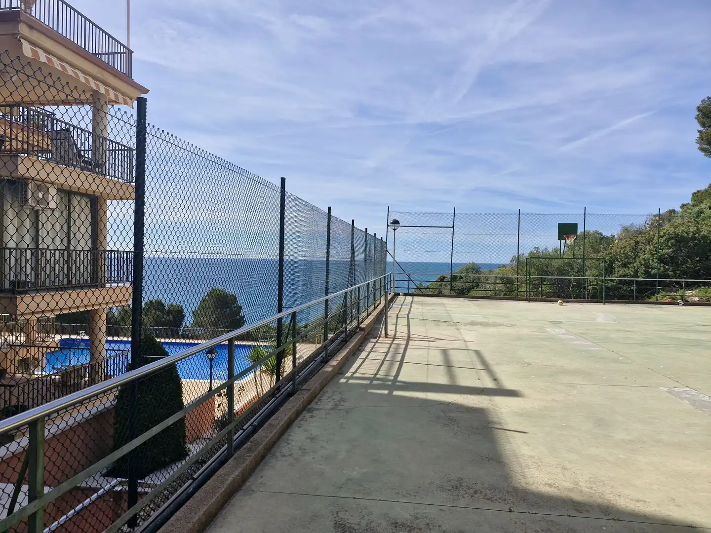 Piscina de Apartament en venda en Salou amb Aire condicionat, Terrassa i Traster