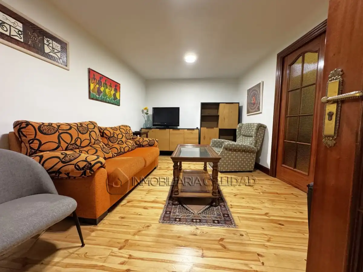 Living room of Flat for rent in Burgos  with Heating and Furnished