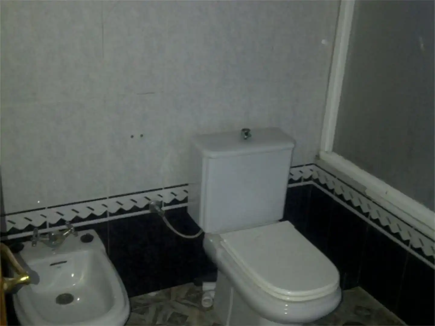 Baño de Piso en venta en Castro del Río con Balcón