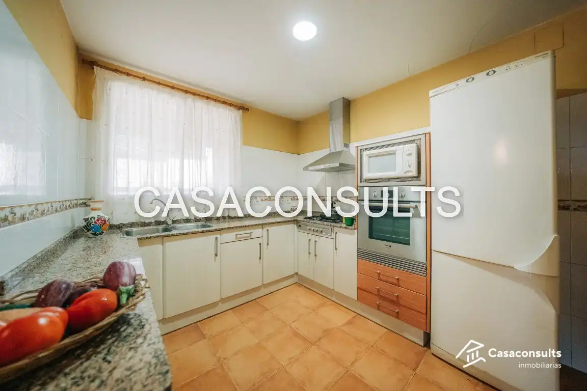 Cocina de Planta baja en venta en Cabanes con Terraza y Amueblado