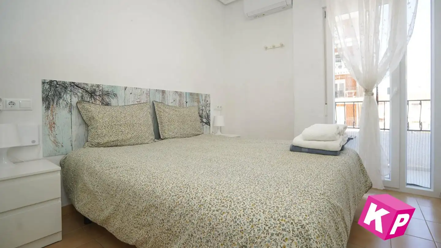 Dormitori de Casa o xalet en venda en Santa Pola amb Aire condicionat, Terrassa i Moblat