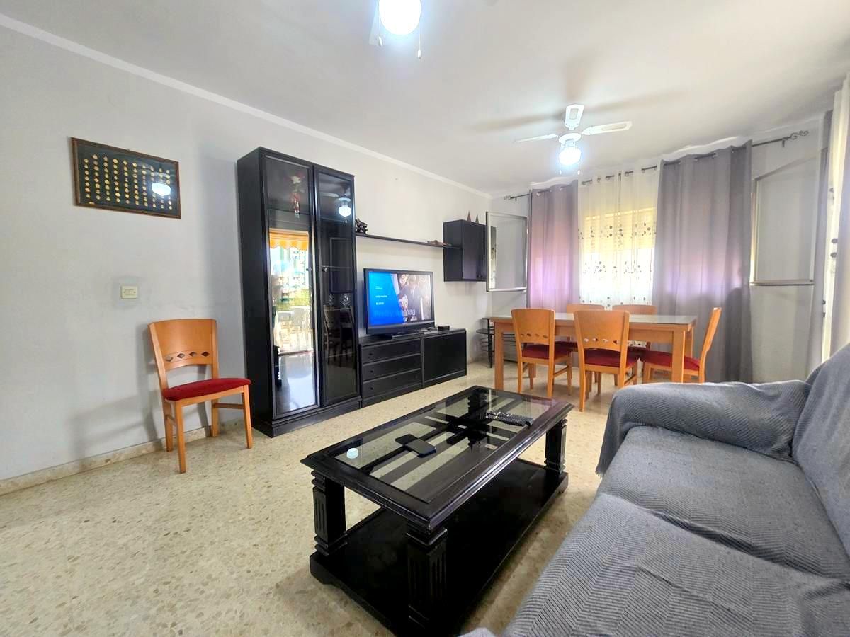 Sala d'estar de Pis en venda en Málaga Capital amb Jardí privat, Terrassa i Moblat
