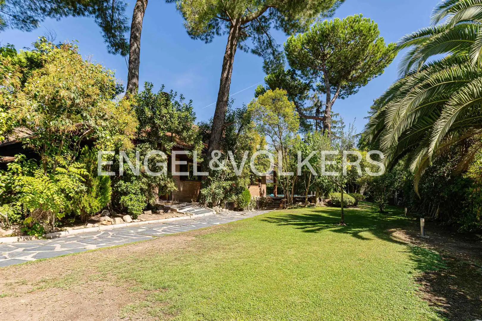 Garden of Houses for sale in Zona Carretera del Plantío