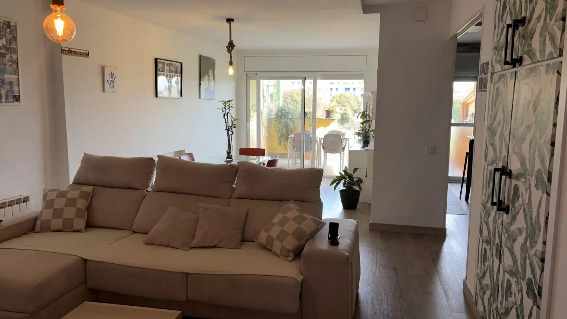 Sala de estar de Piso en venta en Santpedor con Calefacción, Horno y Balcón