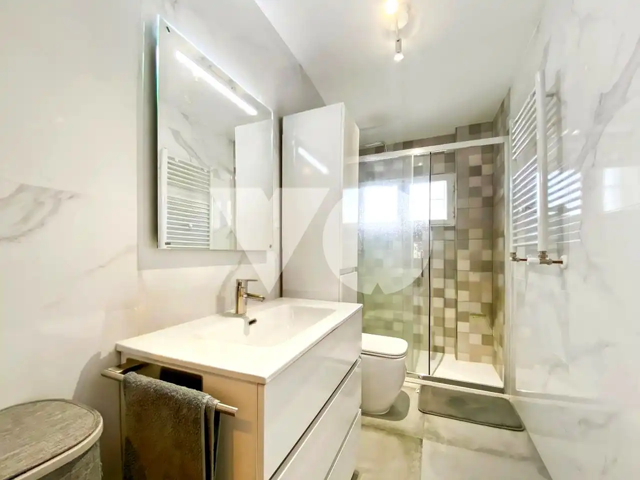 Baño de Piso en venta en Madrid con Aire acondicionado, Calefacción y Terraza