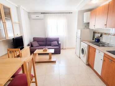 Apartment with balcony for sale in Calle Clemente Gosalvez