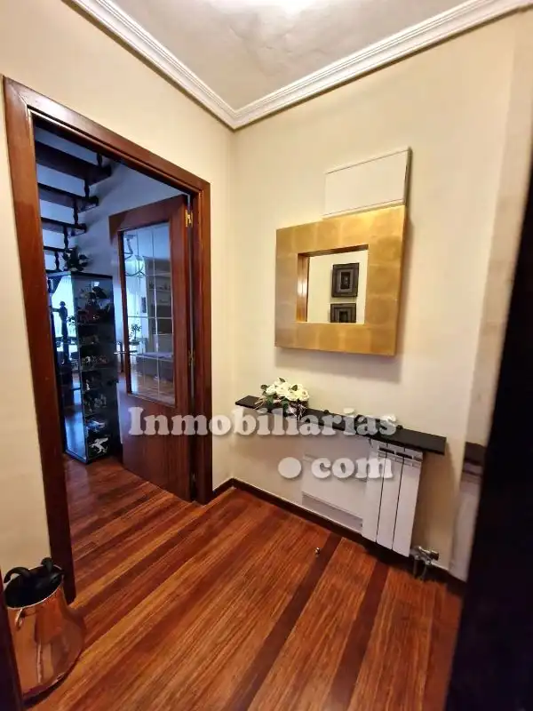Ático en venta en Castro-Urdiales con Calefacción, Parquet y Trastero