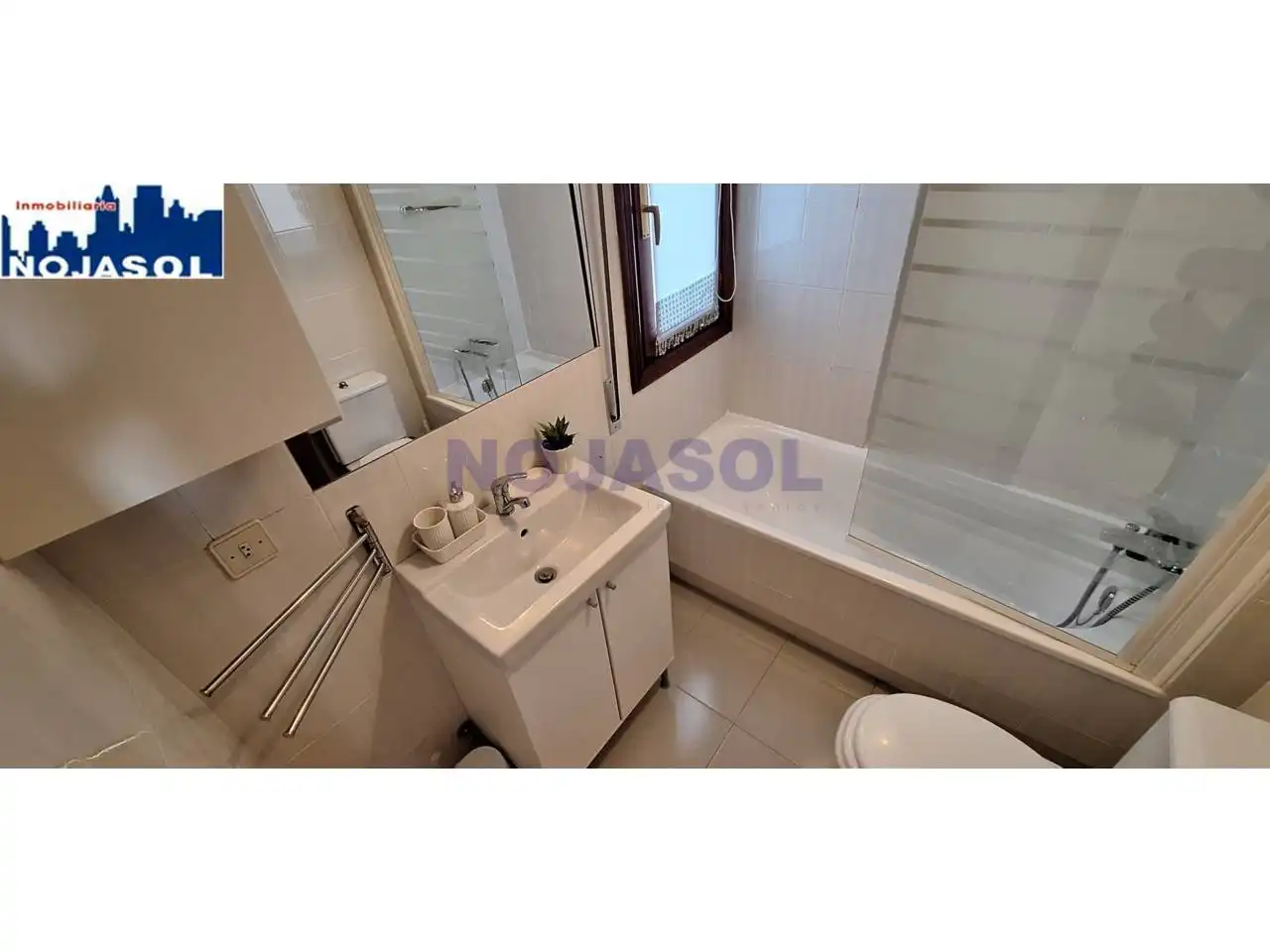 Badezimmer von Maisonette zur Miete in Noja mit Terrasse und Möbliert