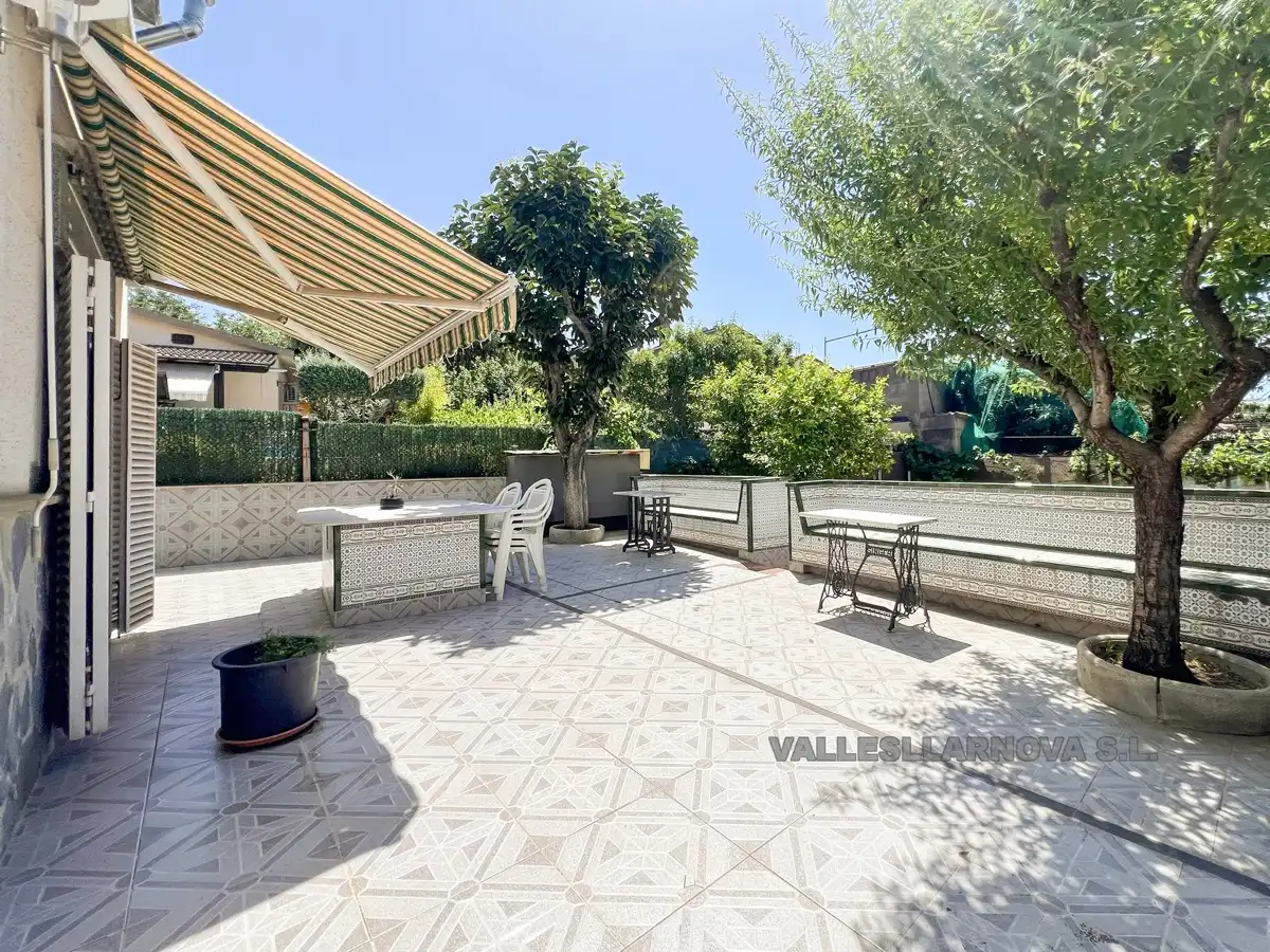 Terrace of Houses for sale in Parets del Vallès  with Private garden, Terrace and Storage room