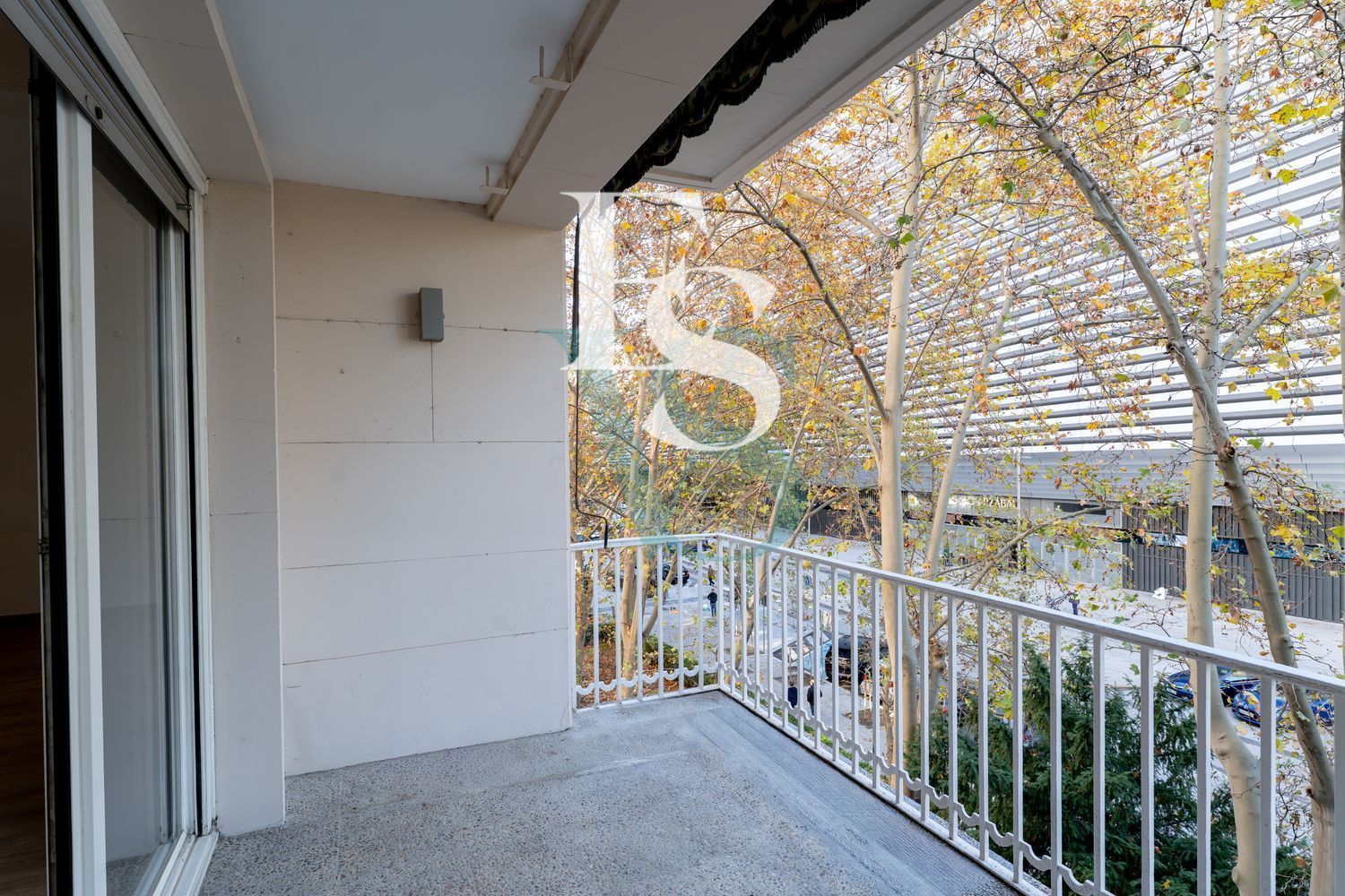 Balcony of Flat for sale in  Madrid Capital  with Air Conditioner, Terrace and Storage room
