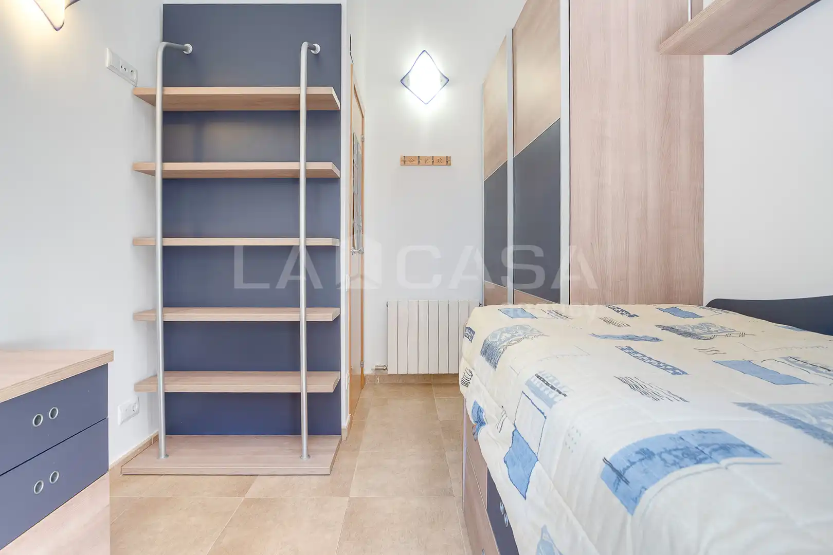 Dormitori de Casa o xalet en venda en Montornès del Vallès amb Aire condicionat, Calefacció i Jardí privat