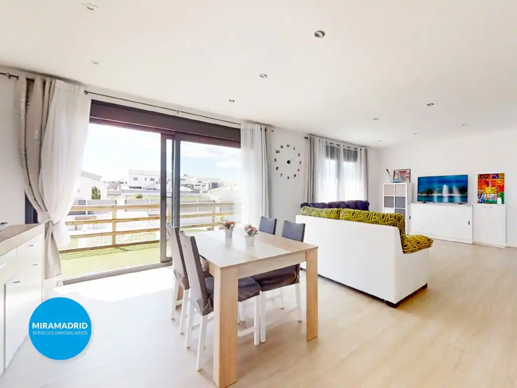 Living room of Houses for sale in El Casar  with Air Conditioner