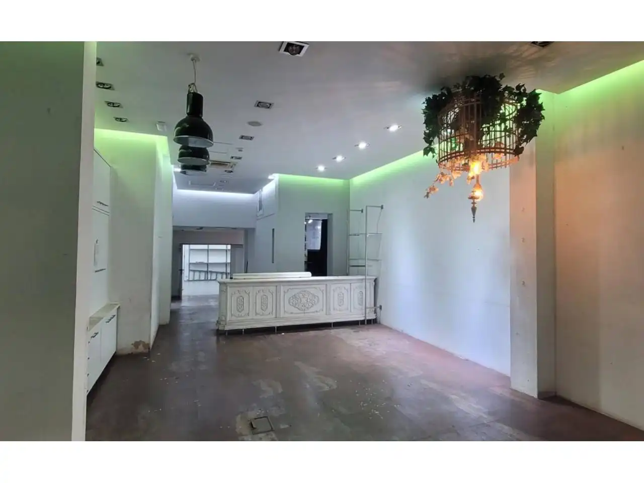Local commercial à vendre à Calle Viladomat, imagen 2
