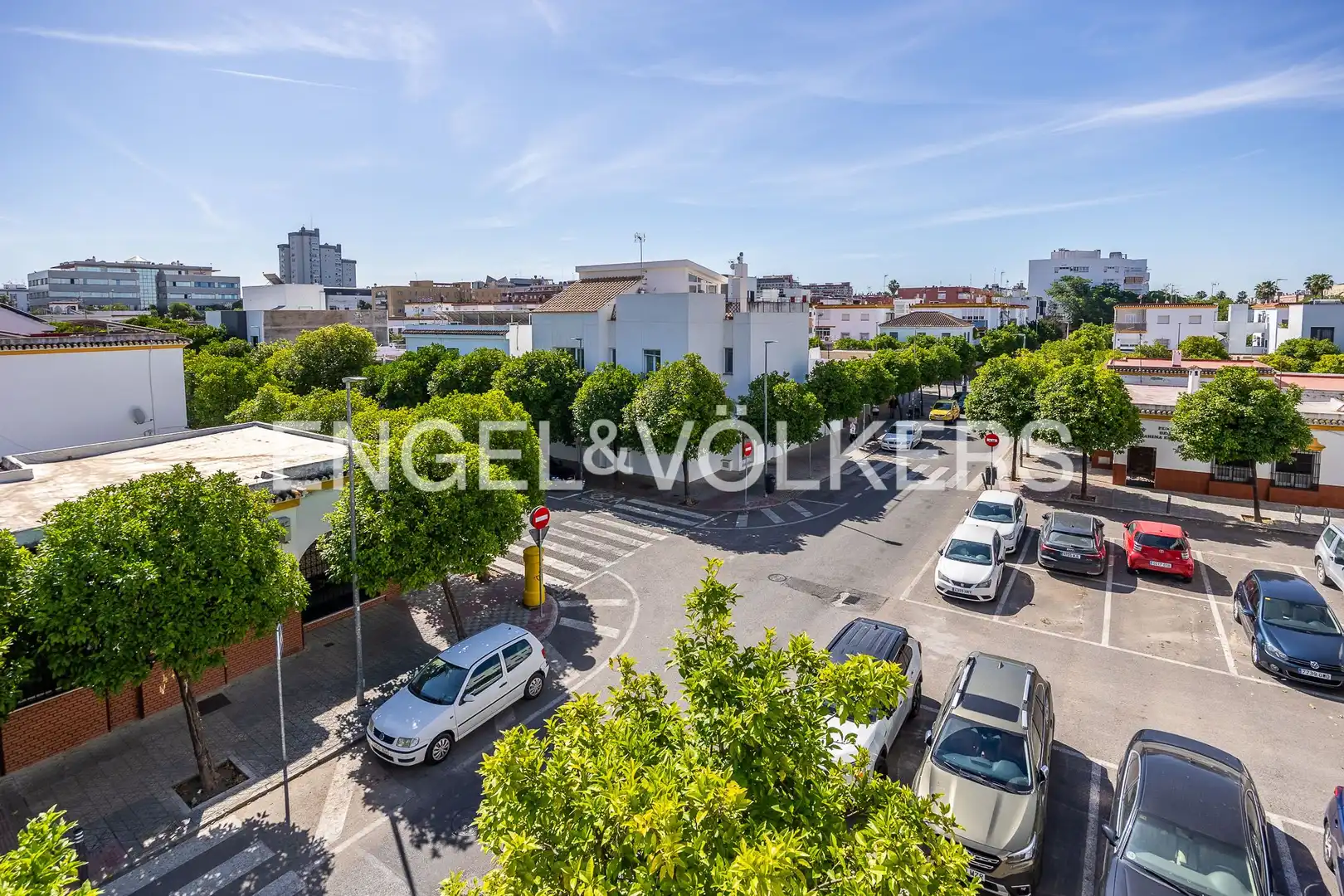 Exterior view of Duplexes for sale in Sevilla  with Air Conditioner, Heating and Terrace
