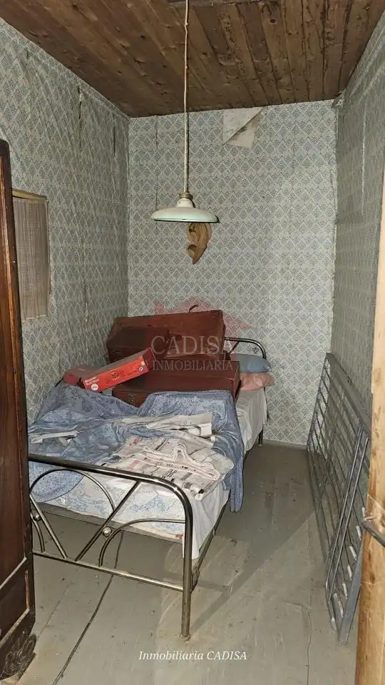 Dormitori de Casa o xalet en venda en Hinojosa de Duero amb Calefacció, Jardí privat i Traster