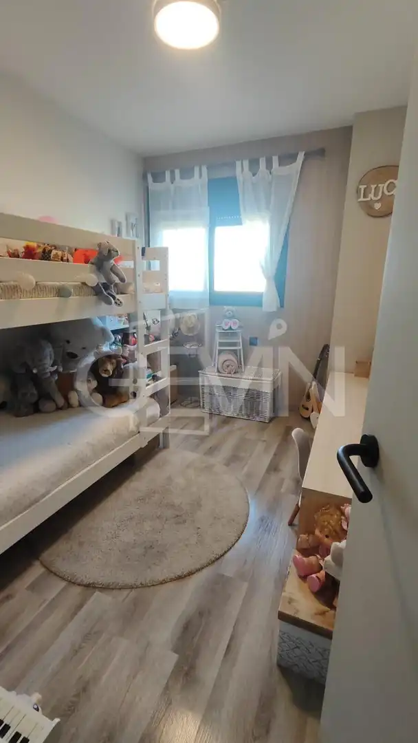 Habitación de Piso en venta en Santa Perpètua de Mogoda con Calefacción, Trastero y Balcón