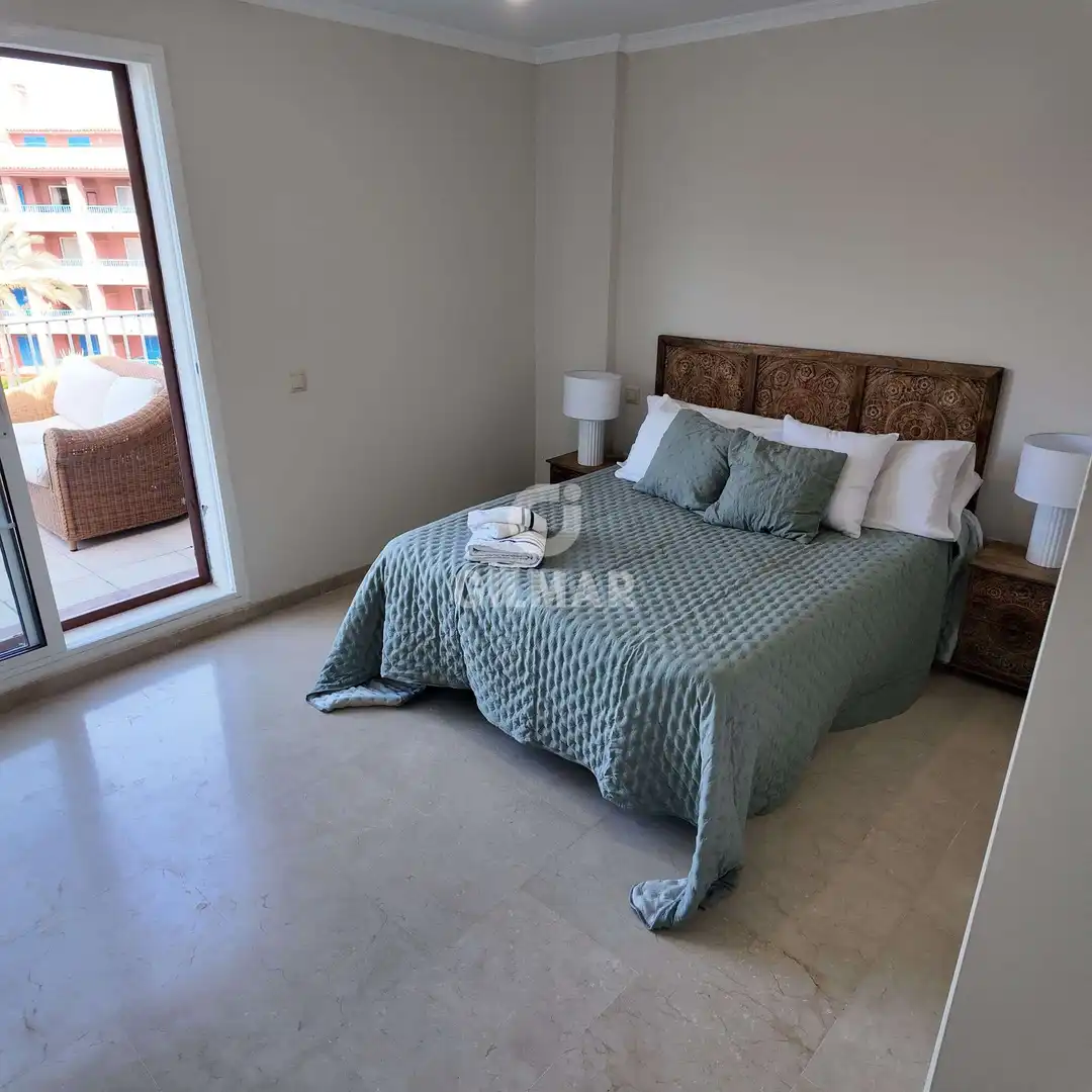 Habitación de Dúplex en venta en Sotogrande con Calefacción, Trastero y Piscina