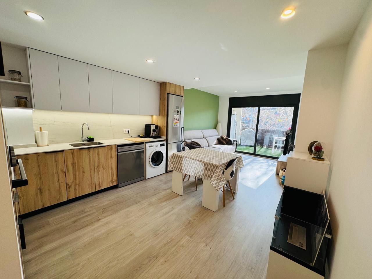 Cuina de Pis en venda en Martorelles amb Aire condicionat, Calefacció i Parquet