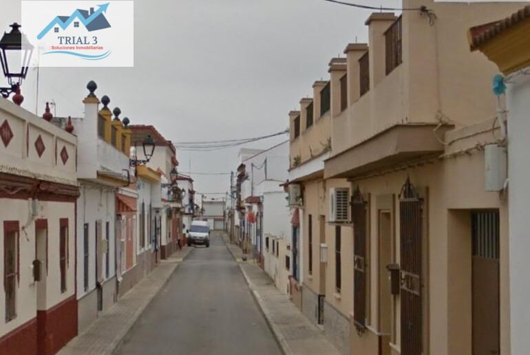Vista exterior de Casa o xalet en venda en Umbrete amb Jardí privat
