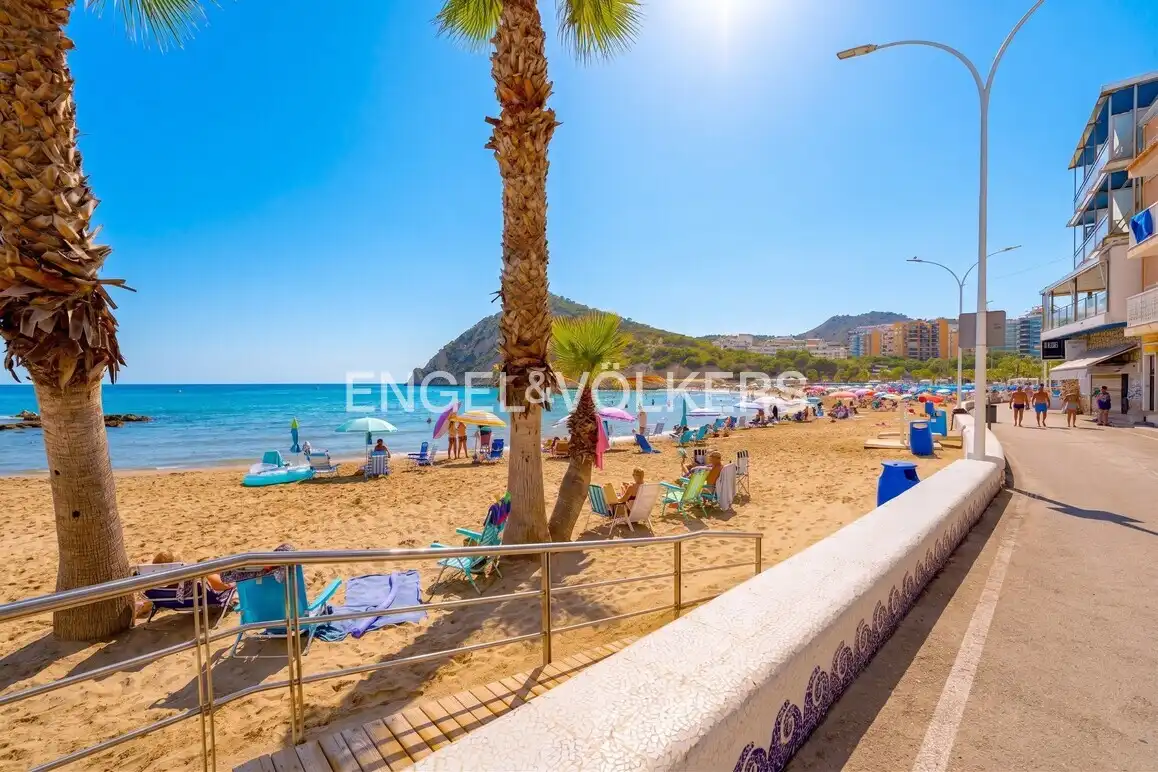 Vista exterior de Apartament en venda en Finestrat amb Terrassa
