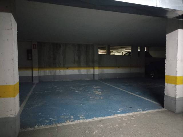 Garaje en Venta en Calle Jerez en Los Vadillos - R. Sanitaria - Pozanos