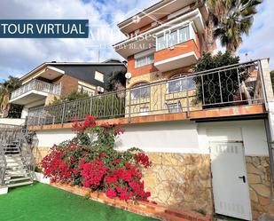 Exterior view of House or chalet to rent in Esplugues de Llobregat  with Air Conditioner, Swimming Pool and Balcony