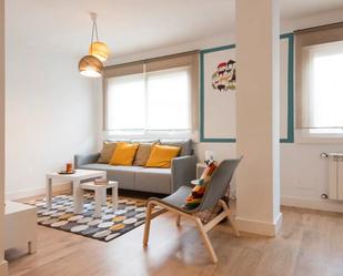 Living room of Apartment to rent in Vigo   with Air Conditioner, Heating and Parquet flooring
