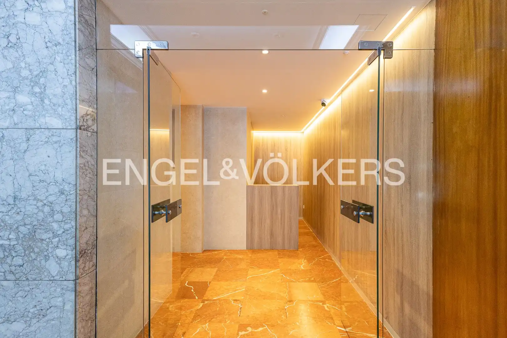 Flat for rent in Madrid  with Air Conditioner and Heating