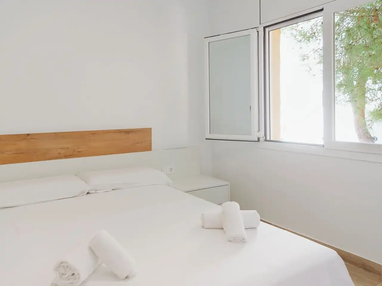 Schlafzimmer von Wohnung zur Miete in Castell d'Aro, Platja d'Aro i s'Agaró mit Klimaanlage und Terrasse