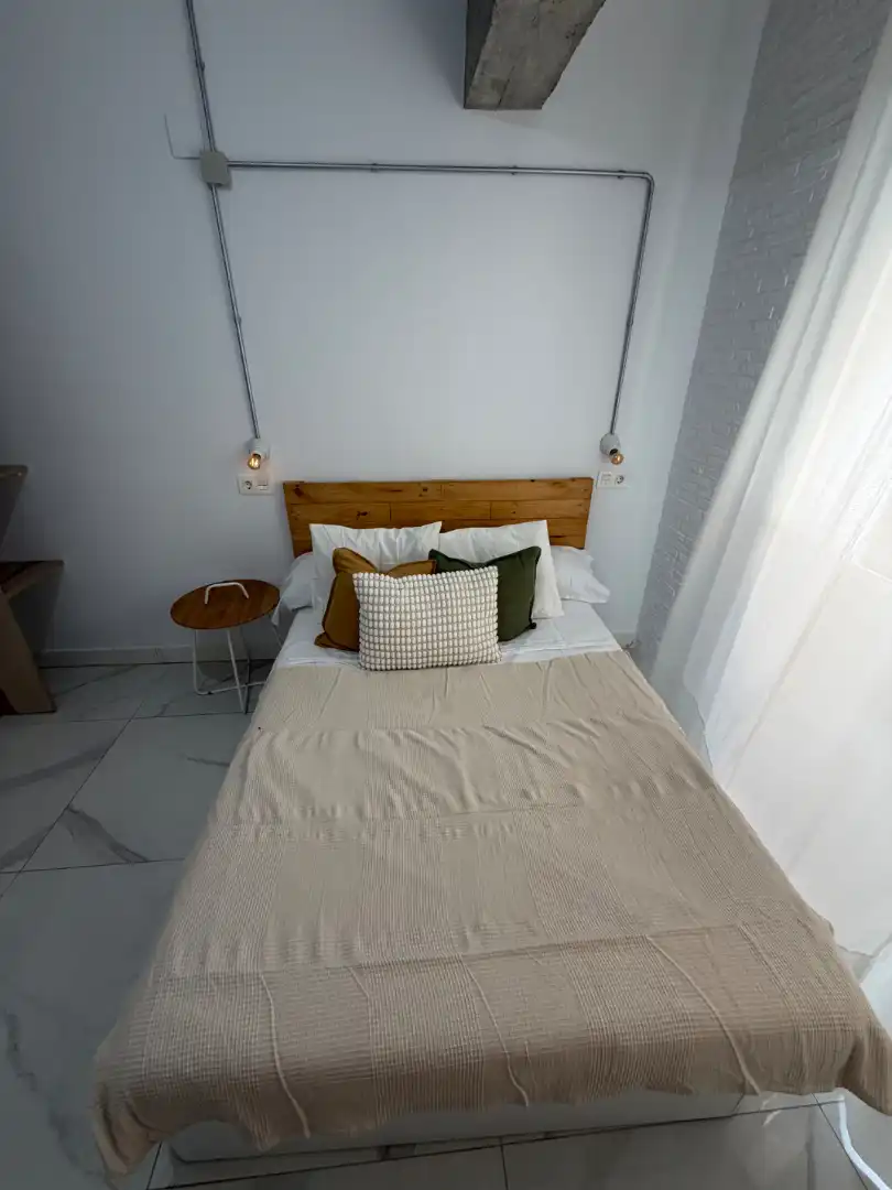 Habitación de Piso para compartir en Granada con Amueblado, Horno y Lavadora