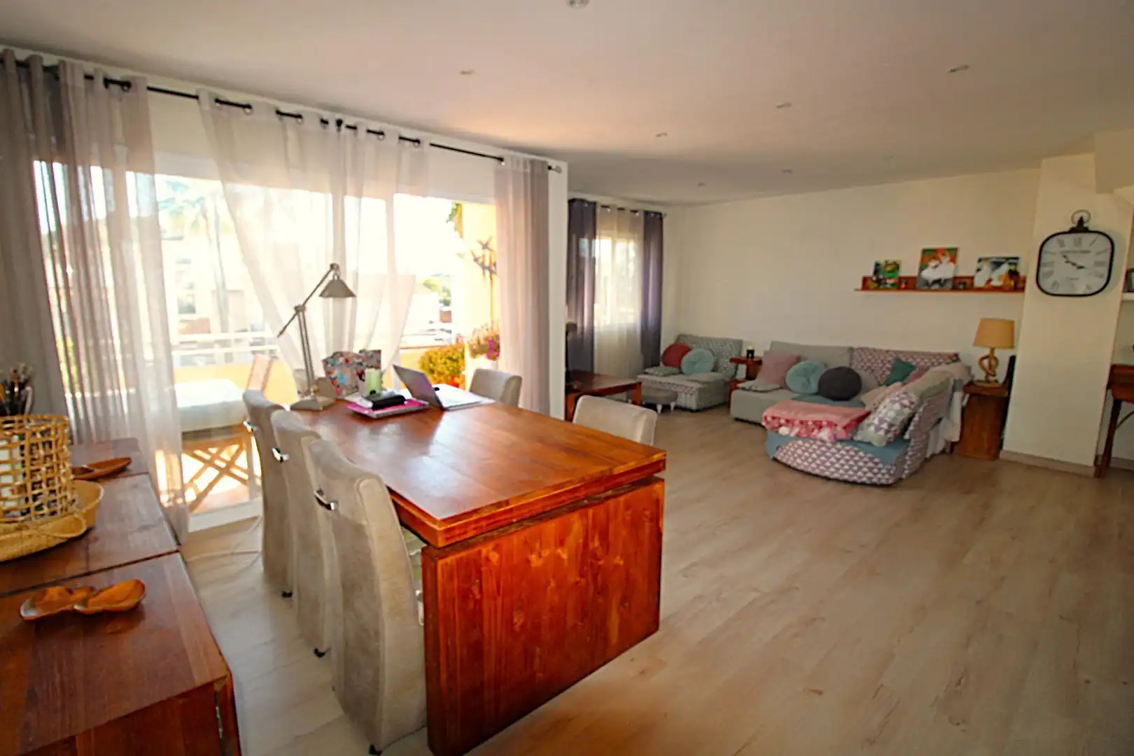 Living room of Attic for sale in Llucmajor  with Parquet flooring, Terrace and Community pool