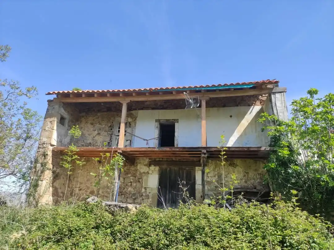 Vista exterior de Casa o chalet en venta en Soba con Jardín privado, Terraza y Balcón