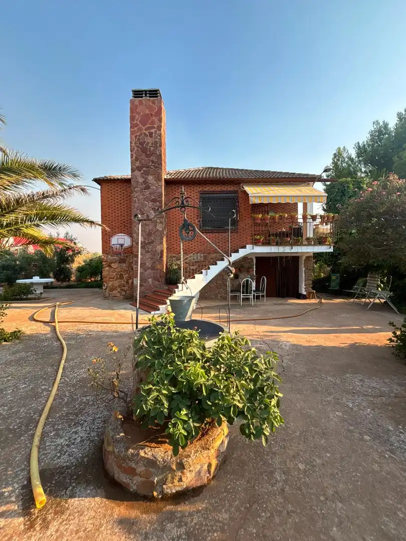 Vista exterior de Casa o xalet en venda en Valdepeñas
