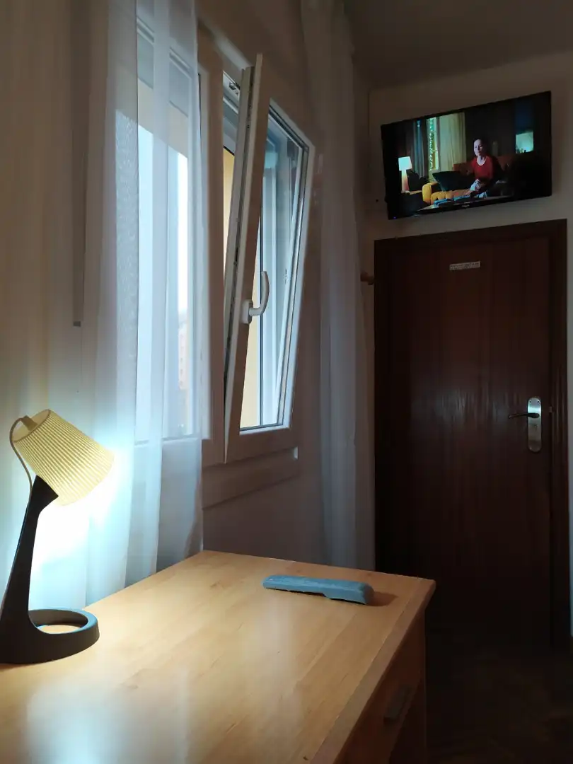 Schlafzimmer von Wohnung zur Miete in Cáceres mit Terrasse, Möbliert und Ofen