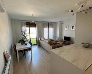 Living room of Attic for sale in Socuéllamos  with Air Conditioner, Heating and Parquet flooring