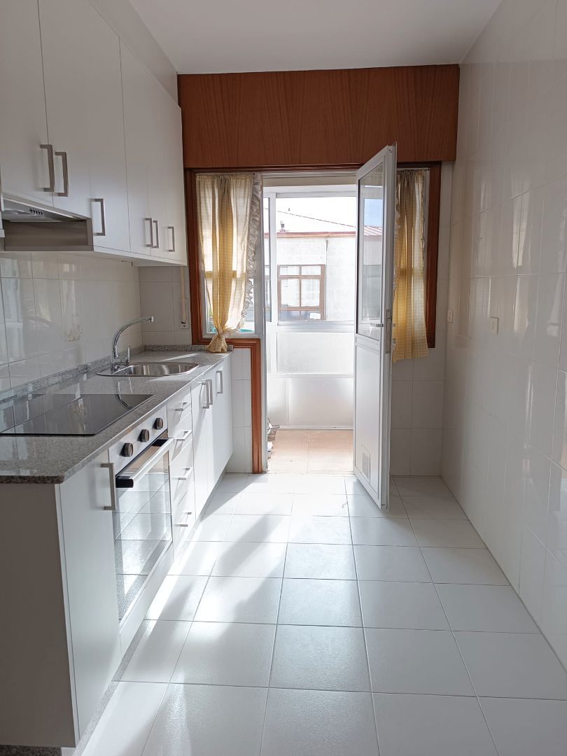 Cocina de Piso en venta en Pontevedra Capital  con Calefacción, Parquet y Trastero