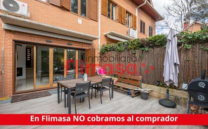 Vista exterior de Casa adosada en venda en Villaviciosa de Odón amb Aire condicionat, Calefacció i Jardí privat