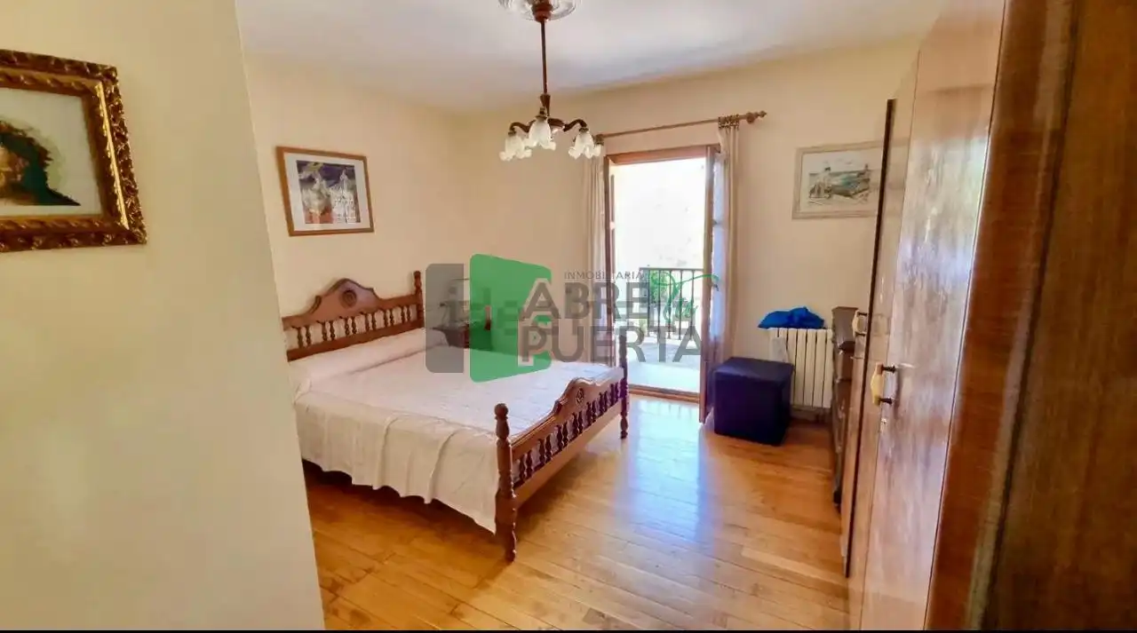 Casa rústica con jardín en venta en Leiro, imagen 2